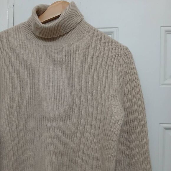 Saks fifth Avenue womens medium wool cashmere sweater turtleneck beige sand - Picture 3 of 8